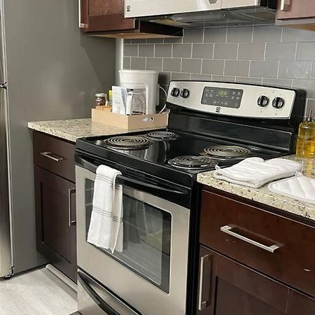 Cozy, High Rise, Large Studio Facing Downtown . Apartamento Baltimore Exterior foto