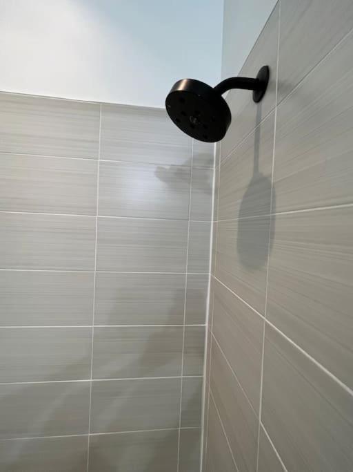 Cozy, High Rise, Large Studio Facing Downtown . Apartamento Baltimore Exterior foto
