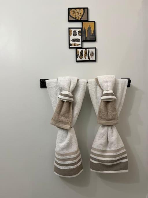 Cozy, High Rise, Large Studio Facing Downtown . Apartamento Baltimore Exterior foto